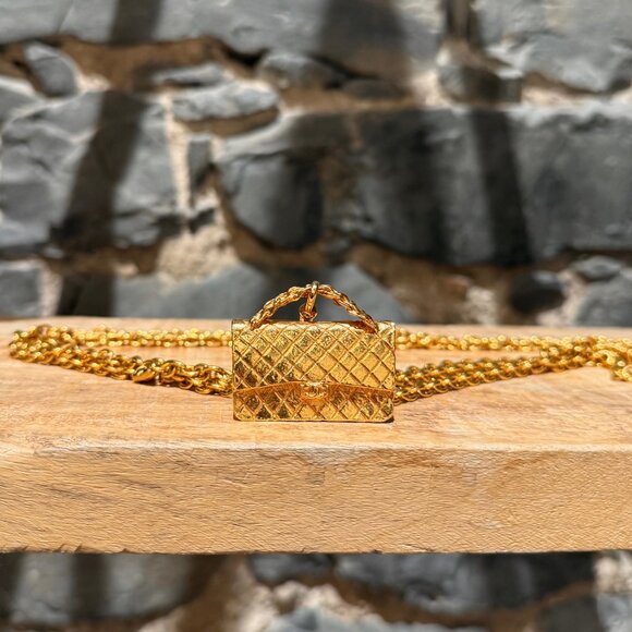 Chanel Vintage Gold Plated Bag Charm Triple Chains Necklace Belt - Picture 3 of 16